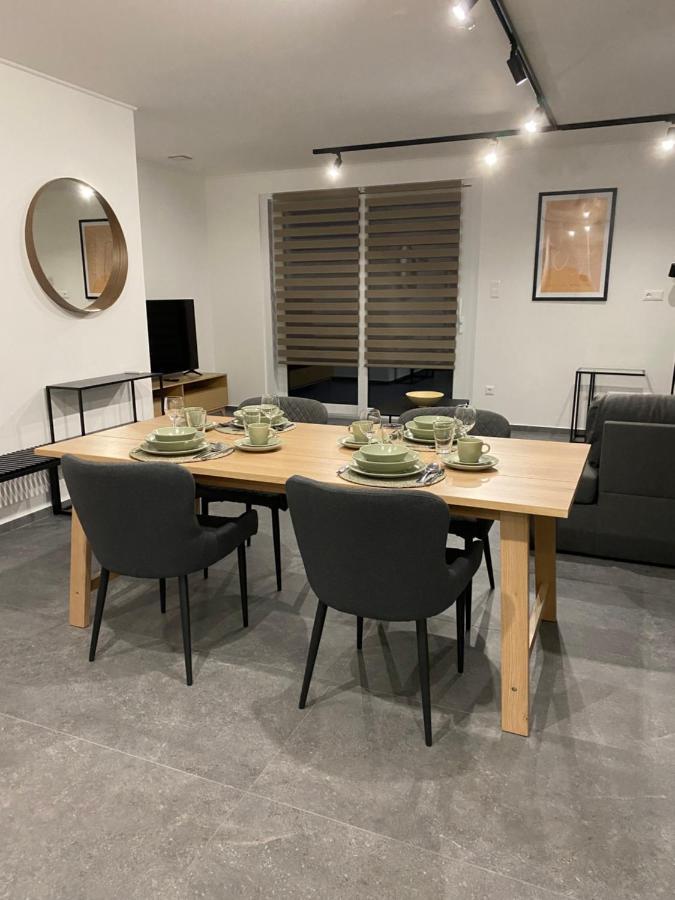Twin House Apartment Gyal ภายนอก รูปภาพ